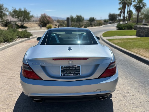 Used-2015-Mercedes-Benz-SLK-250-luxe