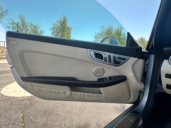 Used-2015-Mercedes-Benz-SLK-250-luxe
