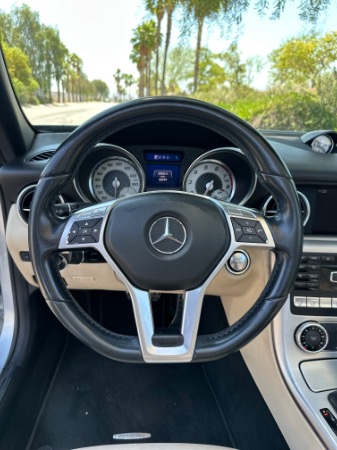 Used-2015-Mercedes-Benz-SLK-250-luxe