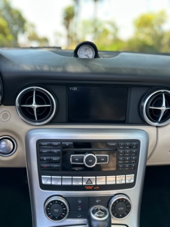 Used-2015-Mercedes-Benz-SLK-250-luxe