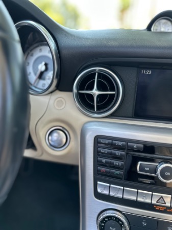 Used-2015-Mercedes-Benz-SLK-250-luxe