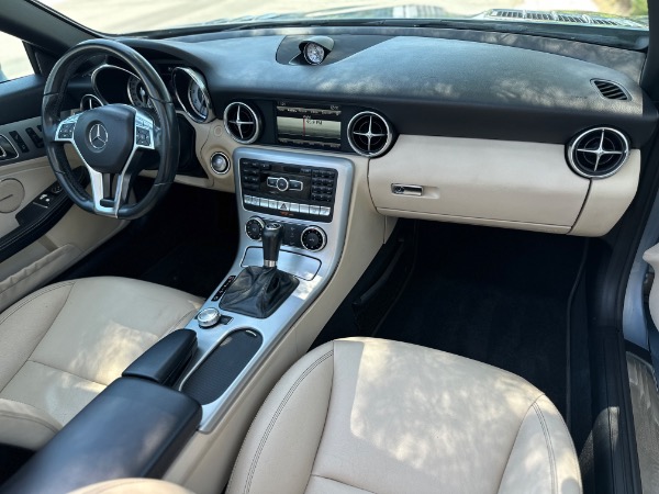 Used-2015-Mercedes-Benz-SLK-250-luxe