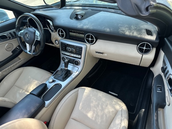 Used-2015-Mercedes-Benz-SLK-250-luxe