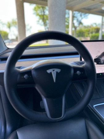 Used-2023-Tesla-Model-Y-Long-Range