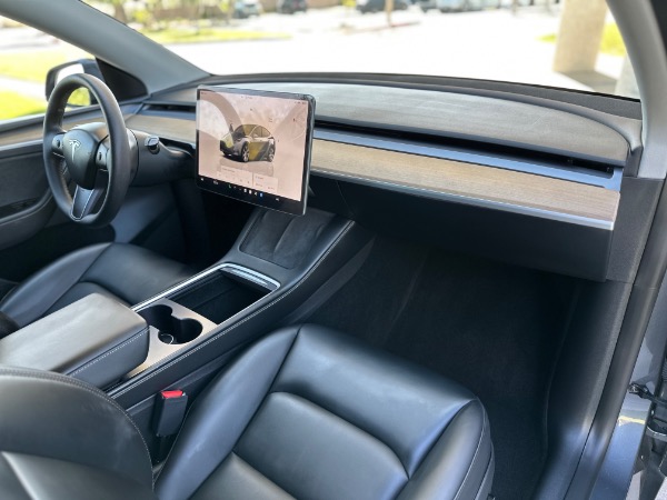 Used-2023-Tesla-Model-Y-Long-Range