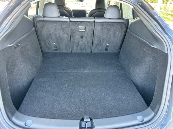 Used-2023-Tesla-Model-Y-Long-Range