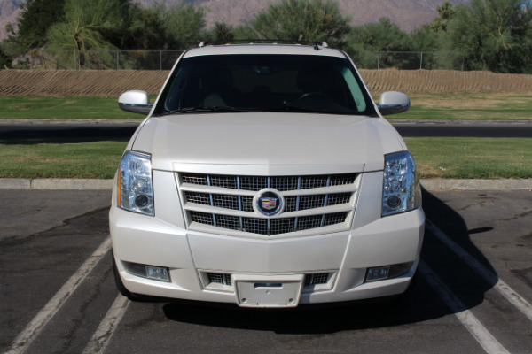Used-2012-Cadillac-Escalade-Premium