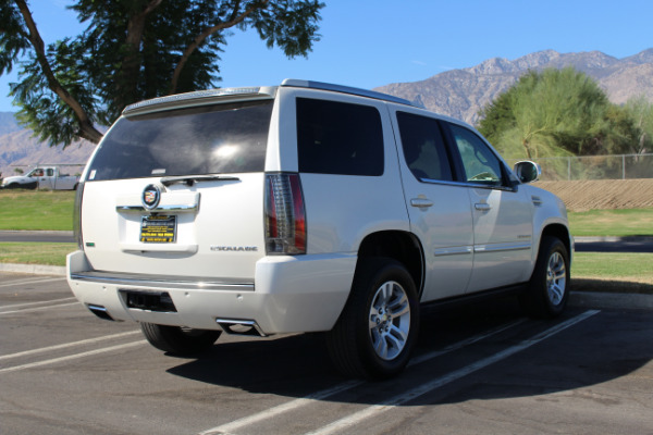 Used-2012-Cadillac-Escalade-Premium