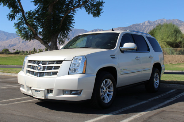 Used-2012-Cadillac-Escalade-Premium