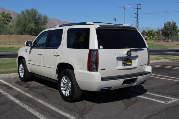 Used-2012-Cadillac-Escalade-Premium