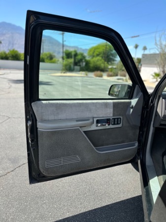 Used-1994-GMC-Sierra-1500-SLT