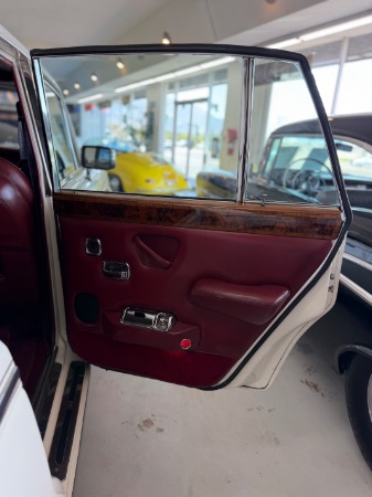Used-1976-Rolls-Royce-Silvershadow
