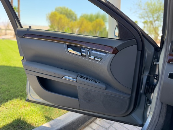 Used-2007-Mercedes-Benz-S-Class-S-550