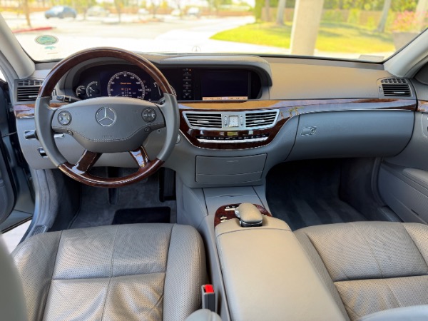 Used-2007-Mercedes-Benz-S-Class-S-550
