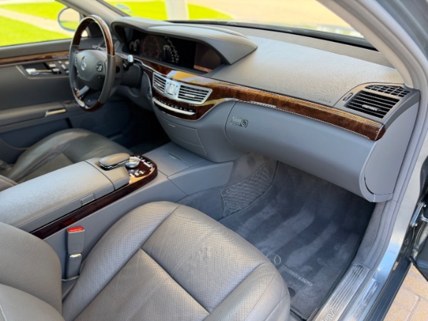 Used-2007-Mercedes-Benz-S-Class-S-550