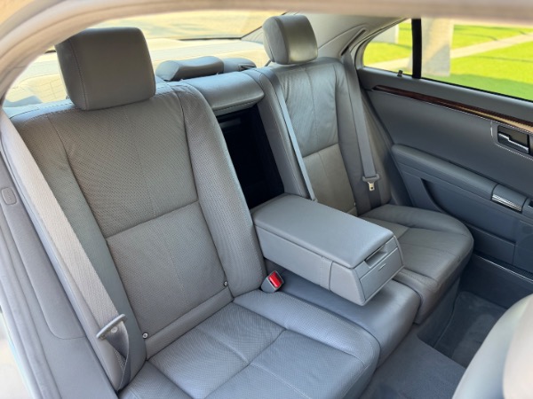 Used-2007-Mercedes-Benz-S-Class-S-550