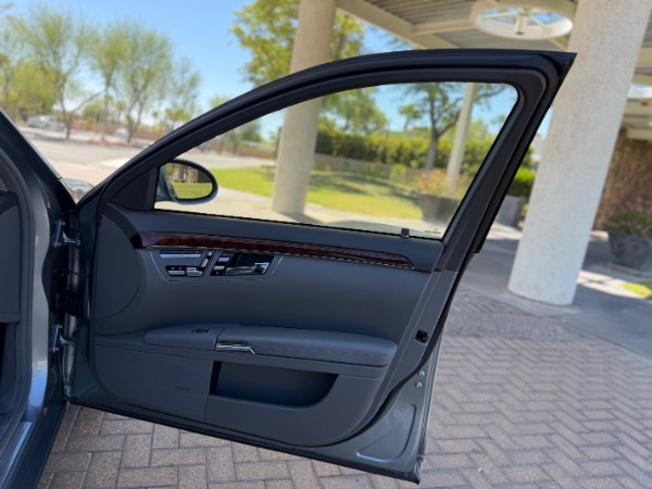 Used-2007-Mercedes-Benz-S-Class-S-550