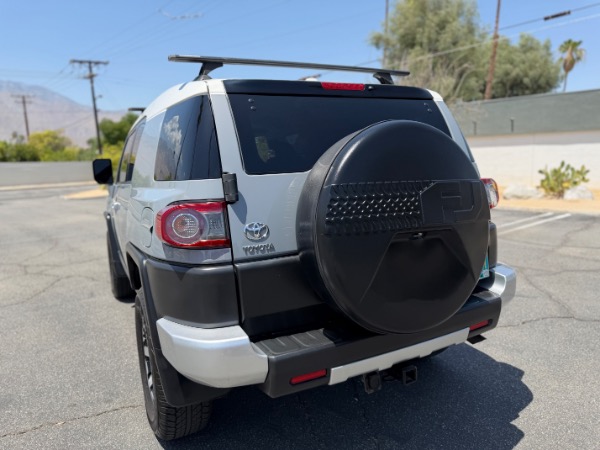 Used-2014-Toyota-FJ-Cruiser
