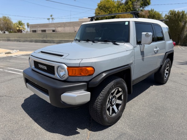 Used-2014-Toyota-FJ-Cruiser