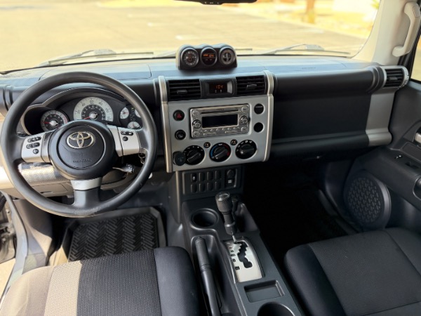 Used-2014-Toyota-FJ-Cruiser