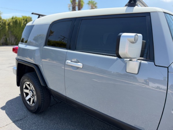 Used-2014-Toyota-FJ-Cruiser