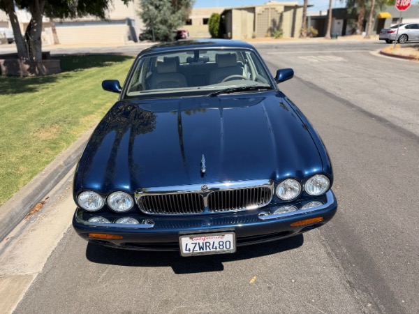 Used-2000-Jaguar-XJ-Series-XJ8