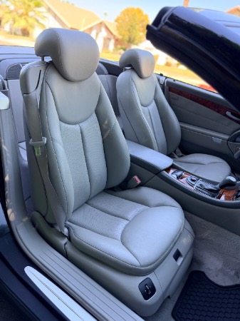 Used-2005-Mercedes-Benz-SL-Class-SL-500