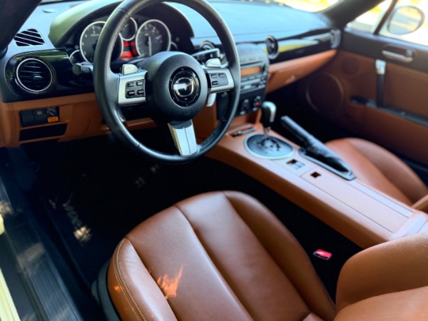 Used-2006-Mazda-MX-5-Miata