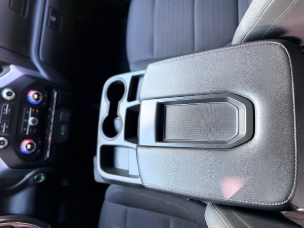 Used-2020-GMC-Sierra-1500-Elevation