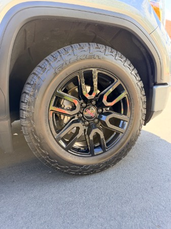 Used-2020-GMC-Sierra-1500-Elevation