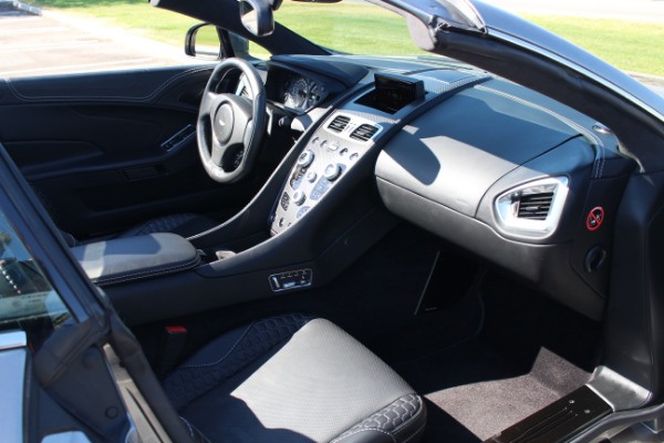 Used-2015-Aston-Martin-Vanquish-Volante