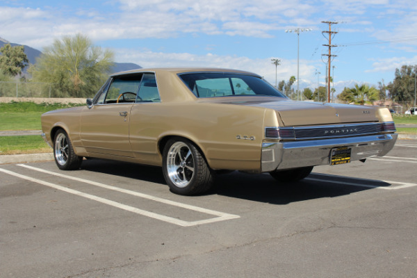 Used-1965-Pontiac-GTO-4-Speed