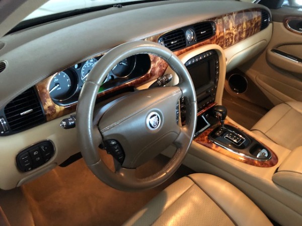 Used-2008-Jaguar-XJ-Series-Vanden-Plas