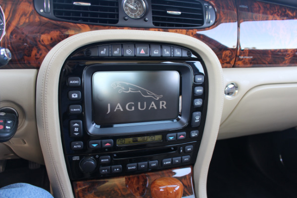 Used-2009-Jaguar-XJ-XJ8L