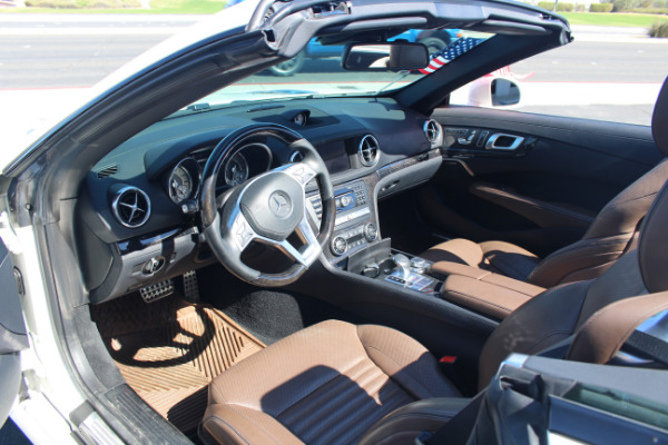 Used-2015-Mercedes-Benz-SL-Class-SL-400