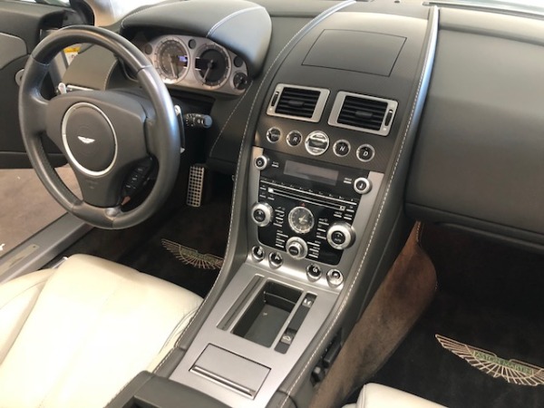 Used-2014-Aston-Martin-V8-Vantage-Roadster