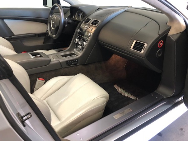 Used-2014-Aston-Martin-V8-Vantage-Roadster