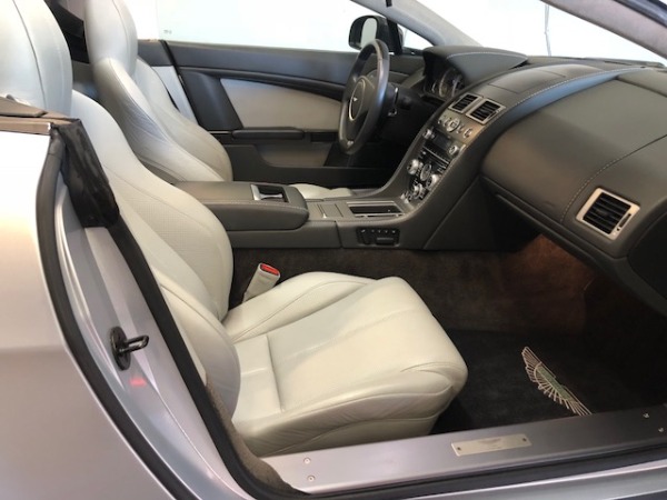 Used-2014-Aston-Martin-V8-Vantage-Roadster