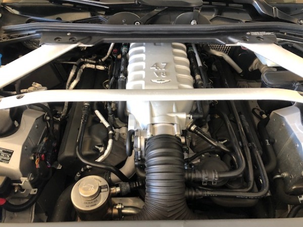 Used-2014-Aston-Martin-V8-Vantage-Roadster