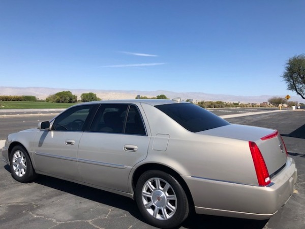 Used-2009-Cadillac-DTS-Luxury-6-Passenger