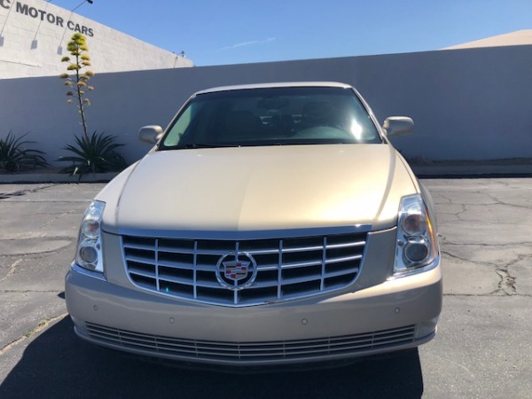 Used-2009-Cadillac-DTS-Luxury-6-Passenger