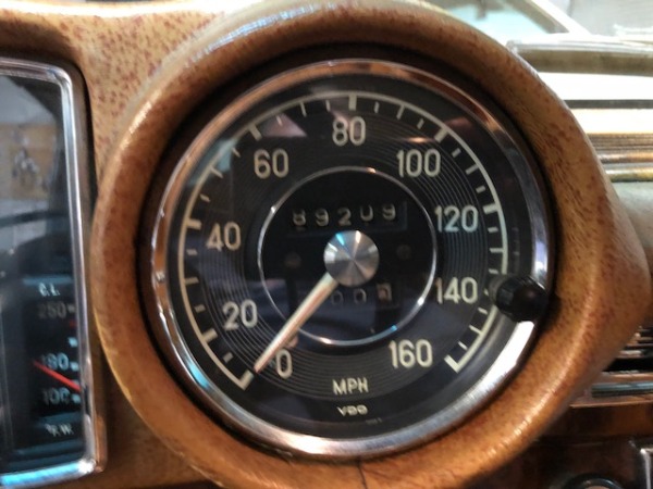 Used-1971-Mercedes-Benz-280-SE-35-V8
