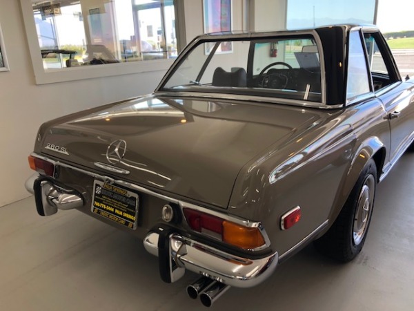 Used-1970-Mercedes-Benz-280-SL-Roadster