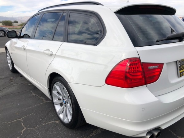 Used-2011-BMW-3-Series-328i-xDrive