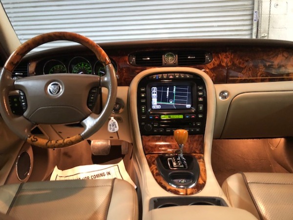 Used-2008-Jaguar-XJ-Series-Vanden-Plas