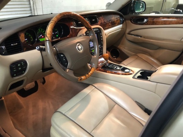 Used-2008-Jaguar-XJ-Series-Vanden-Plas