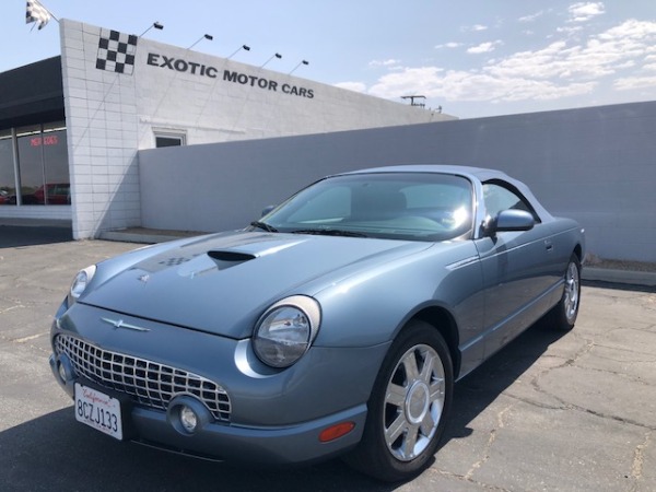 Used-2005-Ford-Thunderbird-Deluxe