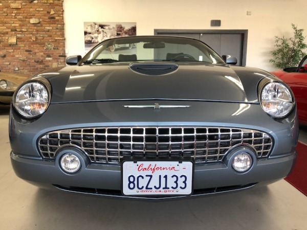 Used-2005-Ford-Thunderbird-Deluxe