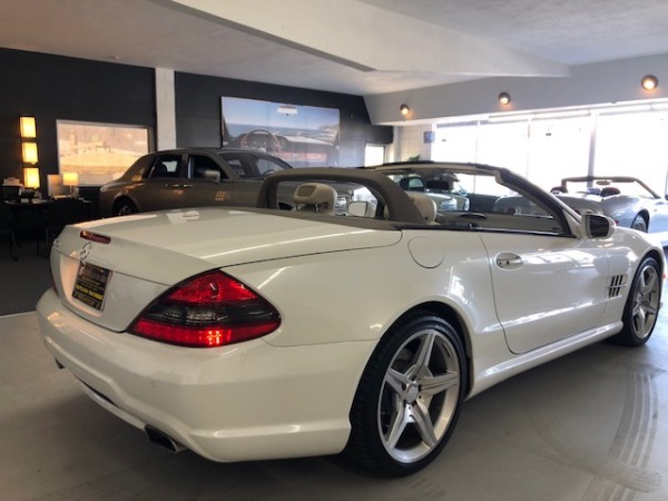 Used-2011-Mercedes-Benz-SL-Class-SL-550