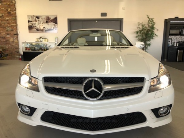 Used-2011-Mercedes-Benz-SL-Class-SL-550